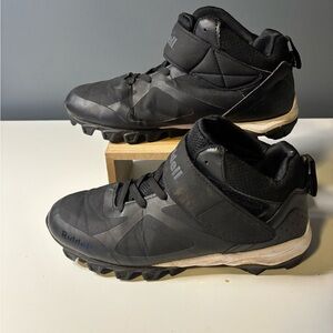 Riddell Matador Mid Football Cleats – Black/White – Men’s 7D